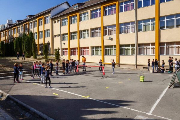 Inspectoratul Școlar Județean Cluj informează părinții cu privire la procesul de înscriere a copiilor în clasa pregătitoare, pentru anul școlar 2026-2027