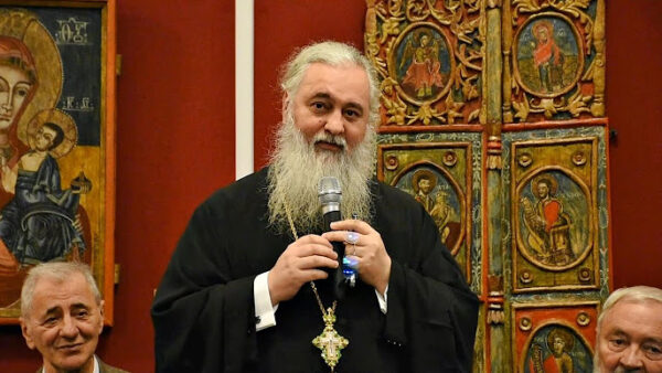 Operele mai multor personalități ale Bisericii Ortodoxe Române, premiate de Revista Regal Literar