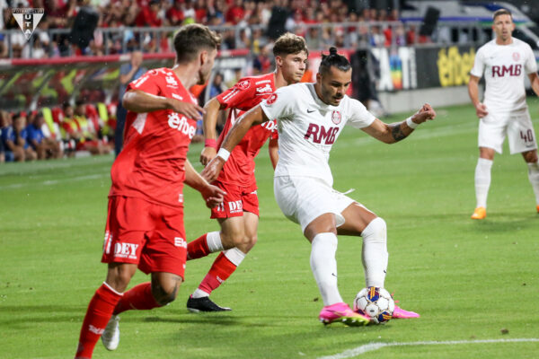 Fanii CFR Cluj au răbufnit la adresa lui Dan Petrescu după înfrângerea binemeritată: ”Demisia, demisia!”