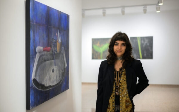 A zecea expoziție personală a tinerei artiste Amalia Crișan