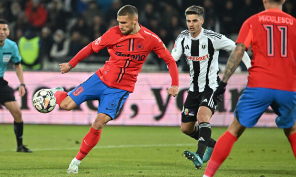 FCSB a învins liderul Universitatea Cluj cu scorul de 2-1. Șepcile Roșii au jucat împleticit