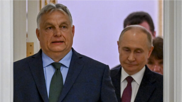 Imaginile cu ‘palatul’ familiei ”suveranistului” Viktor Orban au devenit virale