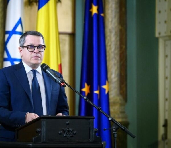 Crin Antonescu îl propune pe Eduard Hellvig, cu origini germane, să candideze la președinție din partea PNL:  Are și orizont cultural, informațional, are experiență externă în politică