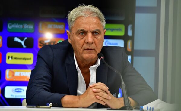 Sorin Cârțu jignește profesioniștii de la U Cluj