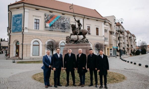 Scrisoare de nemulțumire a Forumului Civic al Românilor din Covasna, Harghita și Mureș: Crin Antonescu să își facă timp și pentru comunitatea românească