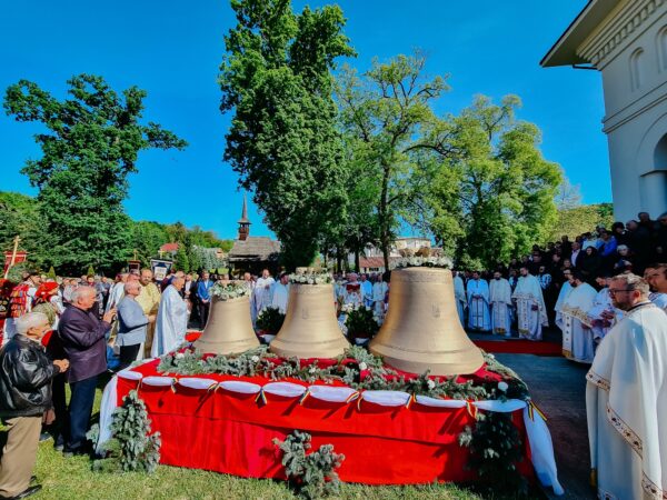 Hramul istoric al Mănăstirii Dobric și sfințirea noilor clopote. Sunetul Ortodoxiei