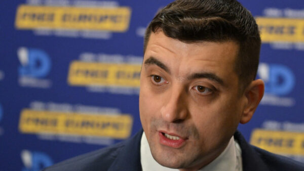 George Simion a contestat interdicţia de a intra în Republica Moldova. Judecătoria din Chişinău va analiza cererea pe 19 mai