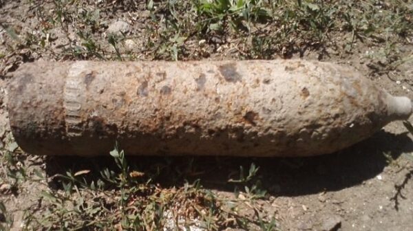Bombă pentru aruncător, calibrul 82 mm, găsită pe un teren din Turda