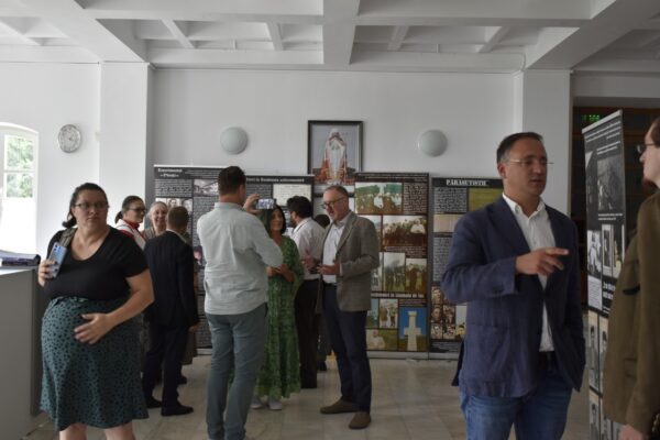 ZILELE REZISTENȚEI (partea a II-a). Comemorarea de la Crucea eroilor anticomuniști