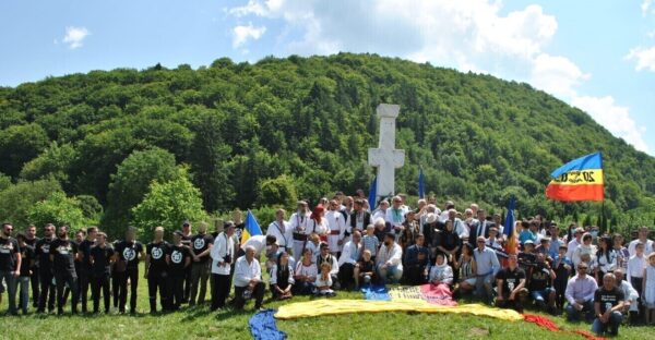 Florin Palas: Sf. Prooroc Ilie Tesviteanul, patron spiritual și ocrotitor al Rezistenței Naționale Anticomuniste din Munții Făgăraș. Ion Gavrilă Ogoranu: ”Am ales această sărbătoare pentru că și Sf. Ilie a fost prigonit. Așa am fost și noi, luptătorii”