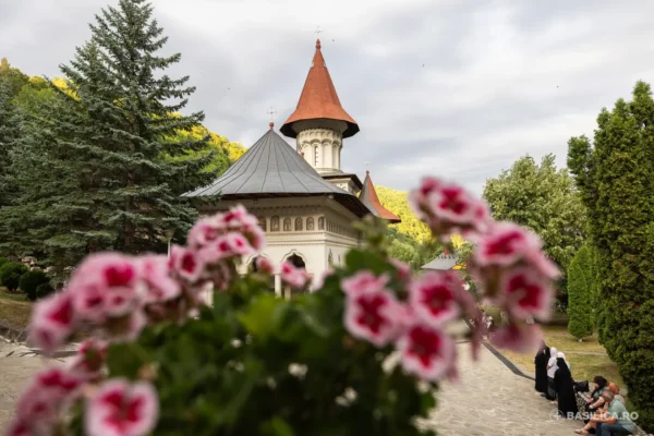 Drumul ortodox al Mânăstirilor și al Sihaștrilor din Apuseni va fi modernizat