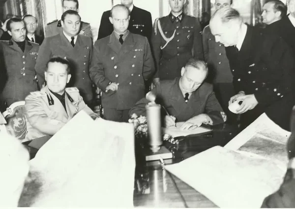 30 august 1940 – Diktatul de la Viena: Politicienii ne-au trădat, la cererea ambasadelor și guvernelor străine