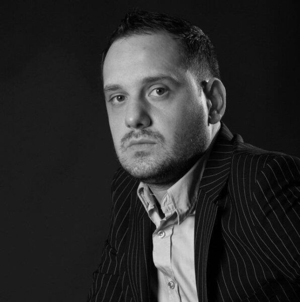 Justiția din România a tergiversat la comandă politică dosarele Revoluției și Mineriadei, făcându-l scăpat pe iliescu