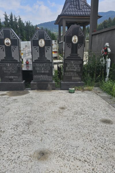Poza Zilei: Mormântul eroului Gavrilă Mihali Ștrifundă din cimitirul localității Borșa. A blocat alipirea Maramureșului la Ucraina sovietică în 1945