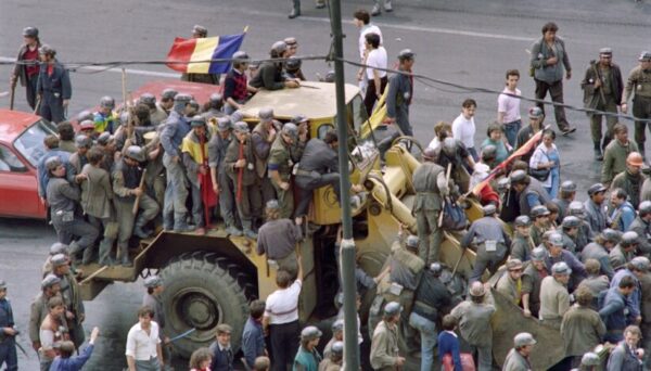 Dosarele Revoluției și Mineriadei, după moartea lui Iliescu. Judecătorii speciali jubilează. Vor clasa