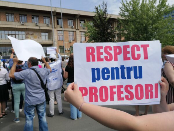 Sindicalist din Educație: Deschiderea anului școlar se va face în premieră în fața Palatului Victoria și la Cotroceni
