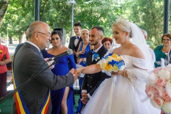 Primarul Emil Boc, la muncă în ziua în care împlinește 59 de ani