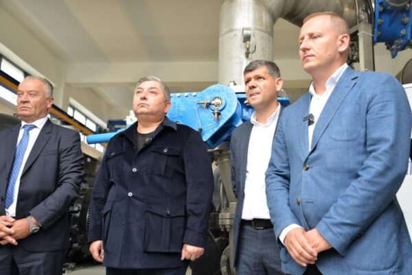 FOTO/ O nouă premieră națională, din fonduri europene, la Cluj. A fost pusă în funcțiune cea mai lungă aducțiune de apă potabilă din România, în lungime de 164 de km