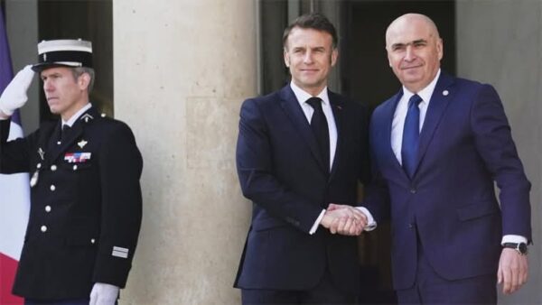 Probleme, Macron? Pe când România?