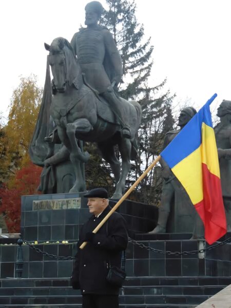 La Mulți Ani Lăcătușu Ioan!!!