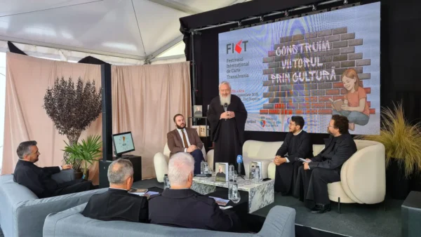 Volum dedicat profesorului Vasile Sava a fost lansat la Festivalul Internațional de Carte Transilvania