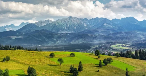 Ziua Mondială a Munților Carpați: Natură, cultură și conectare