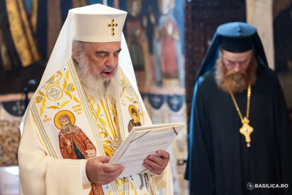 Patriarhul Daniel a sfințit racla pentru moaștele Sf. Dumitru Stăniloae – sfânt anticomunist