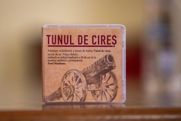 Radio Renașterea difuzează în premieră piesa de teatru radiofonic „Tunul de cireș”, dedicată protopopului martir Aurel Munteanu