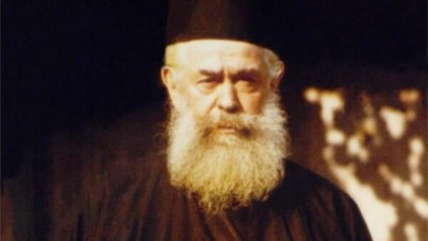 Arhimandritul Dometie Trihenea, duhovnicul-tămăduitor al Athosului: 40 de ani de la trecerea la Domnul