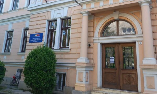 Copilul de la Bălcescu ajuns la UPU cu degetul rupt. Daniel David cere verificări după incidentul de la prestigiosul liceu din Cluj-Napoca