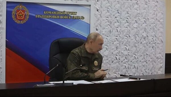 Rusia revendică ocuparea oraşului ucrainean Kupiansk. Putin a vizitat un centru de comandă al trupelor care luptă în Ucraina