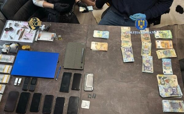 Percheziții de amploare în Cluj. O avocată ar fi intermediat contacte cu deținuți a traficanților de droguri