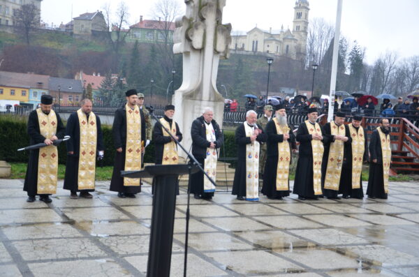 Țara mea de glorii, țara mea de dor…!