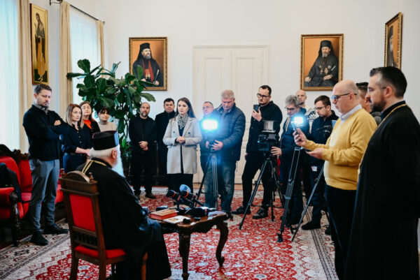 Mitropolitul Andrei s-a întâlnit cu presa clujeană și a prezentat mesajul pastoralei la Sărbătoarea Nașterii Domnului 2025. Mesaj ortodox
