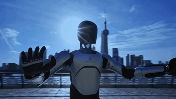 Robotul chinez care a mers 100 km pe jos, în Guinness World Records
