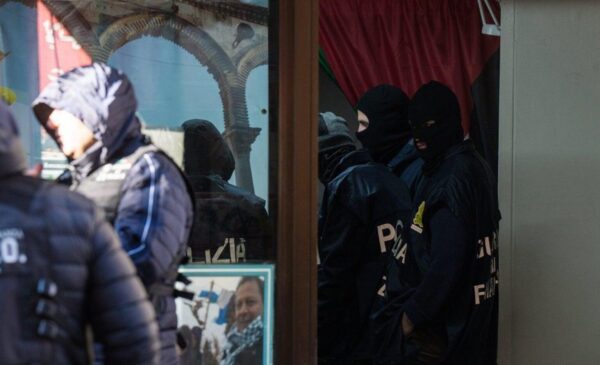 Persoane suspectate de finanțarea Hamas, arestate în Italia. Ordin internațional de arestare pentru alte două persoane