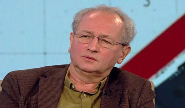 Dan Puric: Vinovați de Eminescu