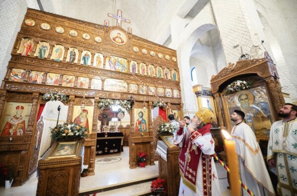 IPS Teodosie a sfințit catapeteasma Bisericii Sfântul Antonie cel Mare din Constanța. Ce mesaj a transmis preotul paroh Radu Herteg