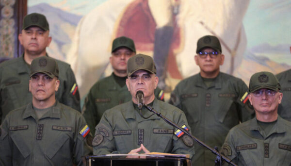 Armata venezueleană: Garda lui Maduro, masacrată, „civili nevinovați” uciși. Orice guvern din lume poate păți așa-ceva