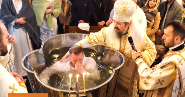 Episcopul Europei de Nord, PS Macarie, a botezat la Copenhaga trei danezi, un suedez și un român