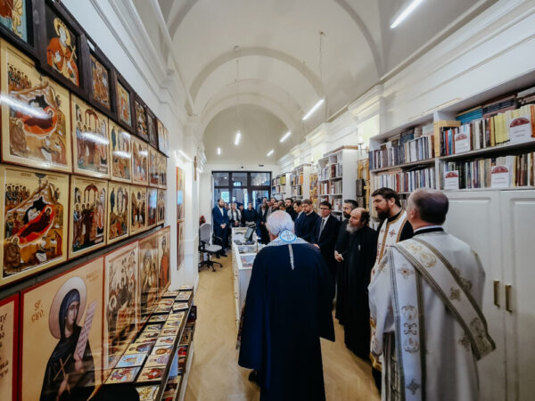 Redeschiderea Magazinului Bisericesc „Renașterea” nr. 1 din Cluj-Napoca. Ortodoxia înfloritoare