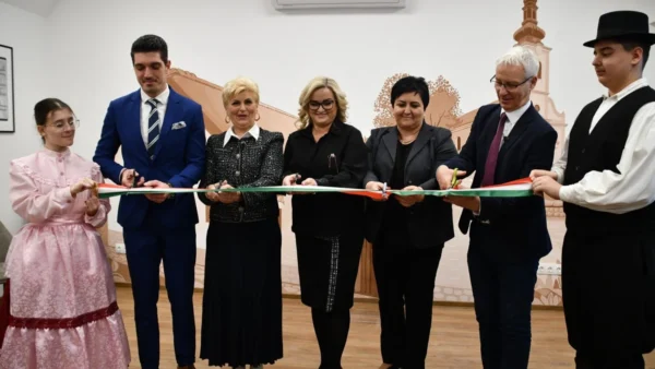 Simbol al identității românești din Ungaria: Casa Muzeu din Chitighaz a fost redeschisă după renovare