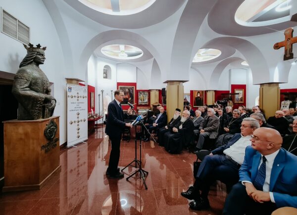 Sesiunea științifică națională „Două decenii de Mitropolie la Cluj: tradiție și actualitate”