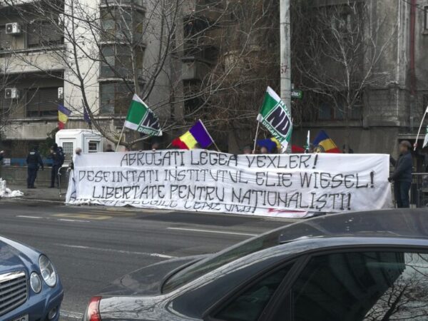 Comunicat de presă! Protest la Institutul Elie Wiesel pentru apărarea libertății de exprimare