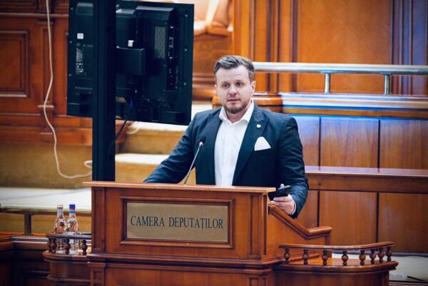 Deputatul Robert Alecu acuză bugetul pe 2026: „Românii vor plăti cu dobândă”