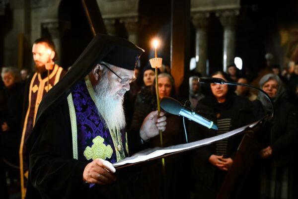 Mitropolitul Andrei a oficiat Denia Canonului celui Mare la Catedrala Mitropolitană din Cluj-Napoca. Clujenii trăiesc ortodoxia
