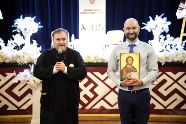 „Totul este bine când se termină cu Învierea”: Mărturia lui Marius Balo în fața tinerilor sălăjeni