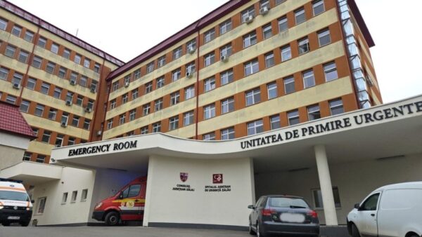 Pacient căzut de la etajul cinci al spitalului din Zalău