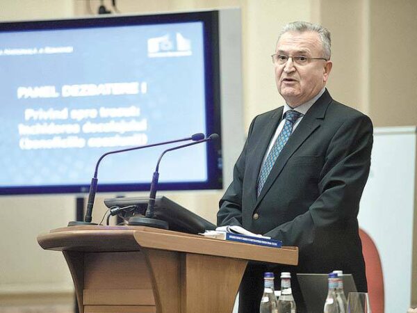 Vasile Pușcaș — istoric negociator, academician și arhitect al integrării europene. Istoria ca instrument
