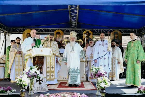 Hramul Mănăstirii „Sfânta Elisabeta” din Cluj-Napoca. „O ființă filocalică este aceea care se răstignește și înviază împreună cu Hristos”